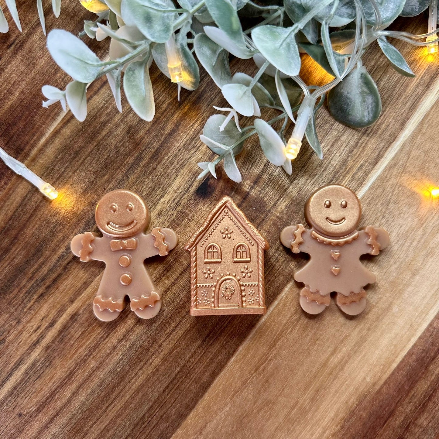 Gingerbread house burner gift set