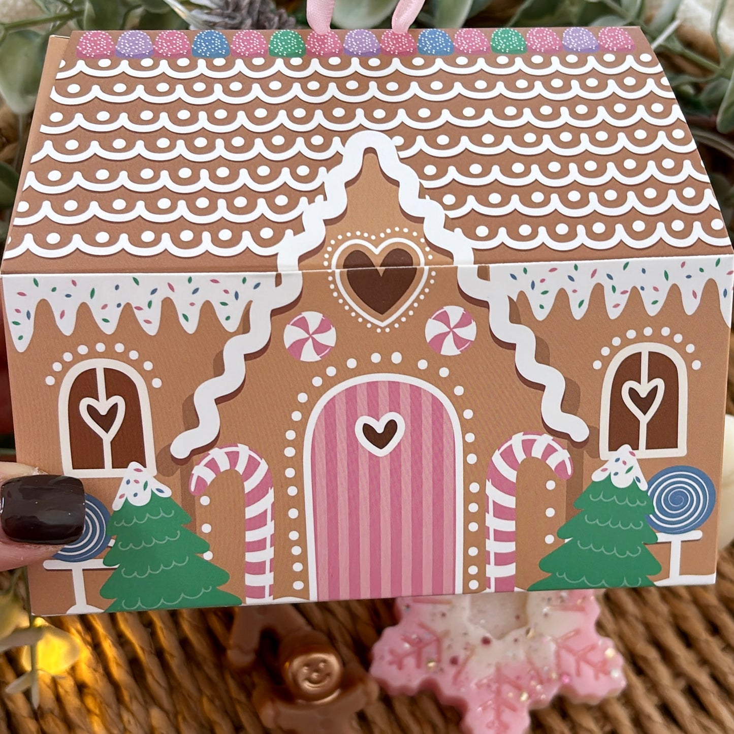 Gingerbread cottage gift box