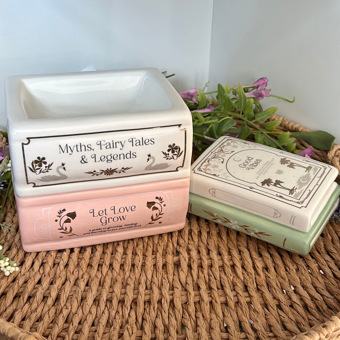 Ceramic Book Burner Wax Melt Gift Set