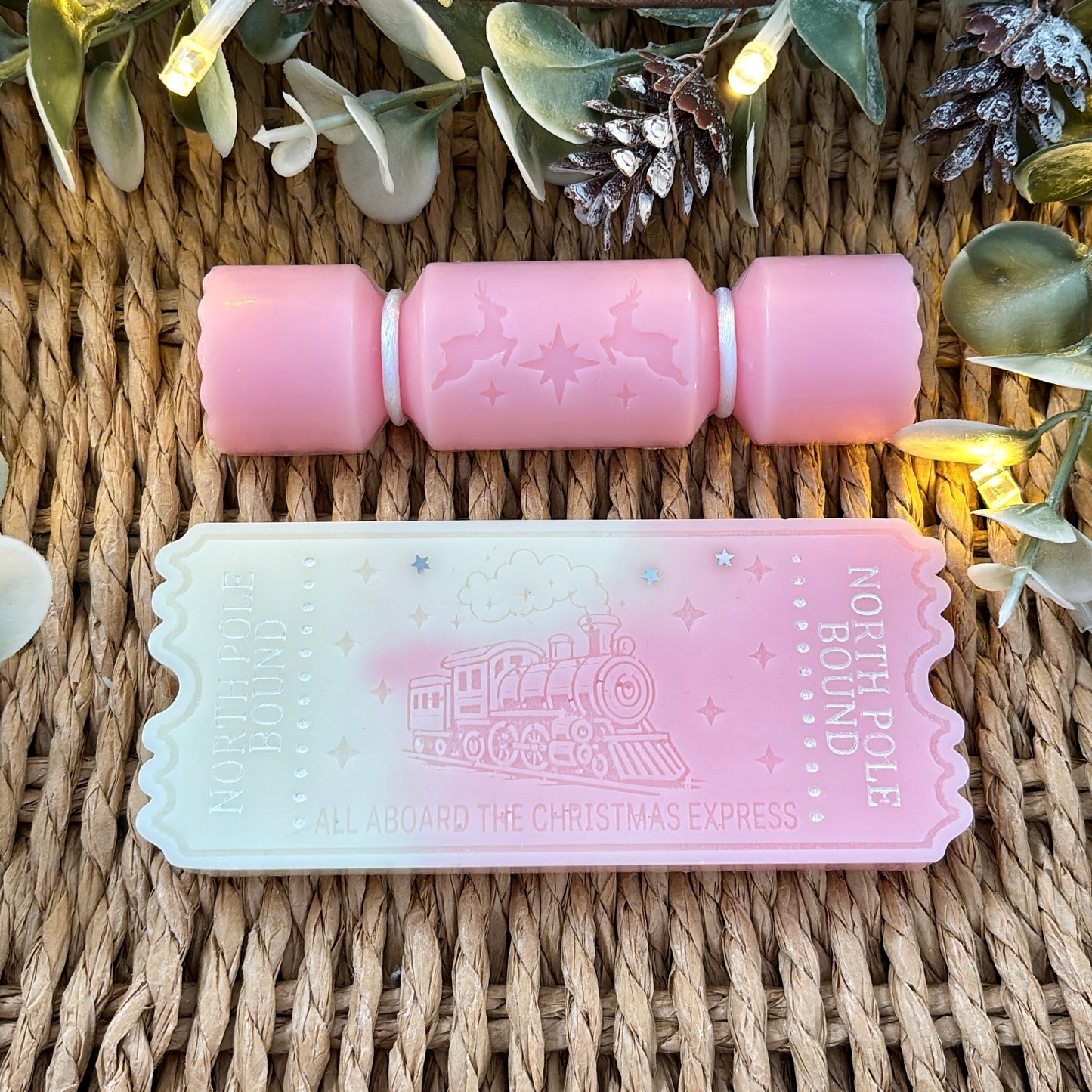 Ticket & Christmas Cracker Set