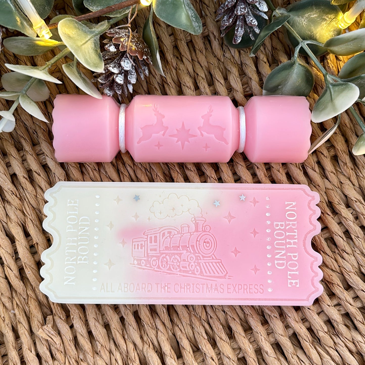 Ticket & Christmas Cracker Set