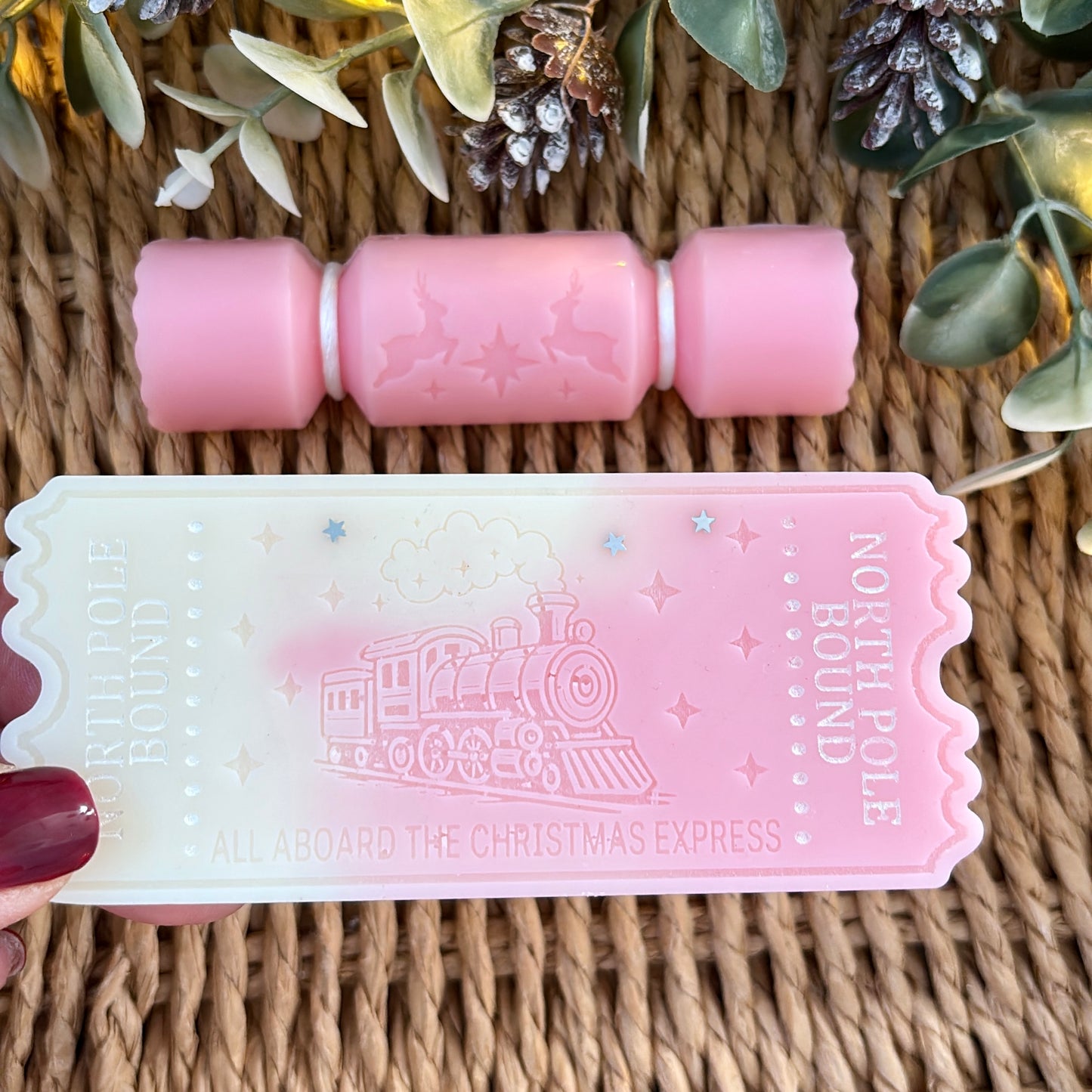 Ticket & Christmas Cracker Set