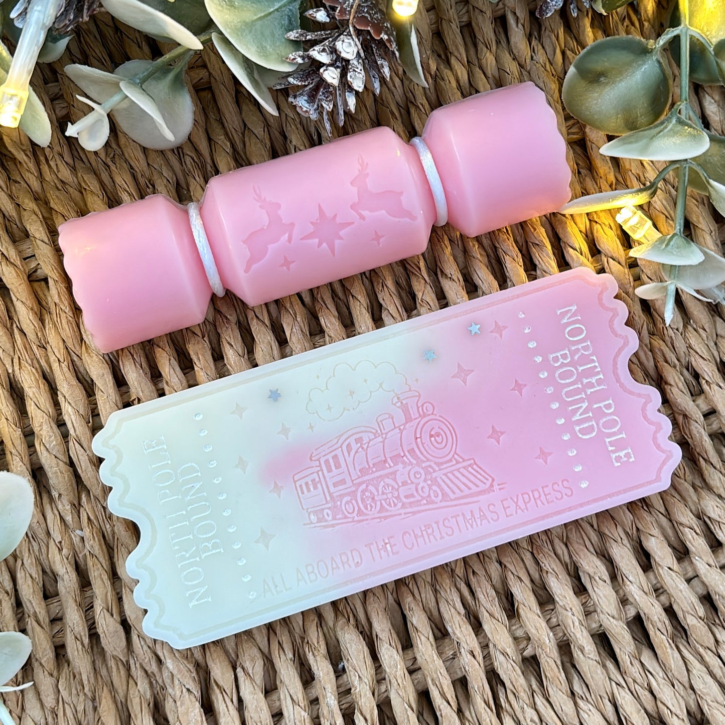 Ticket & Christmas Cracker Set